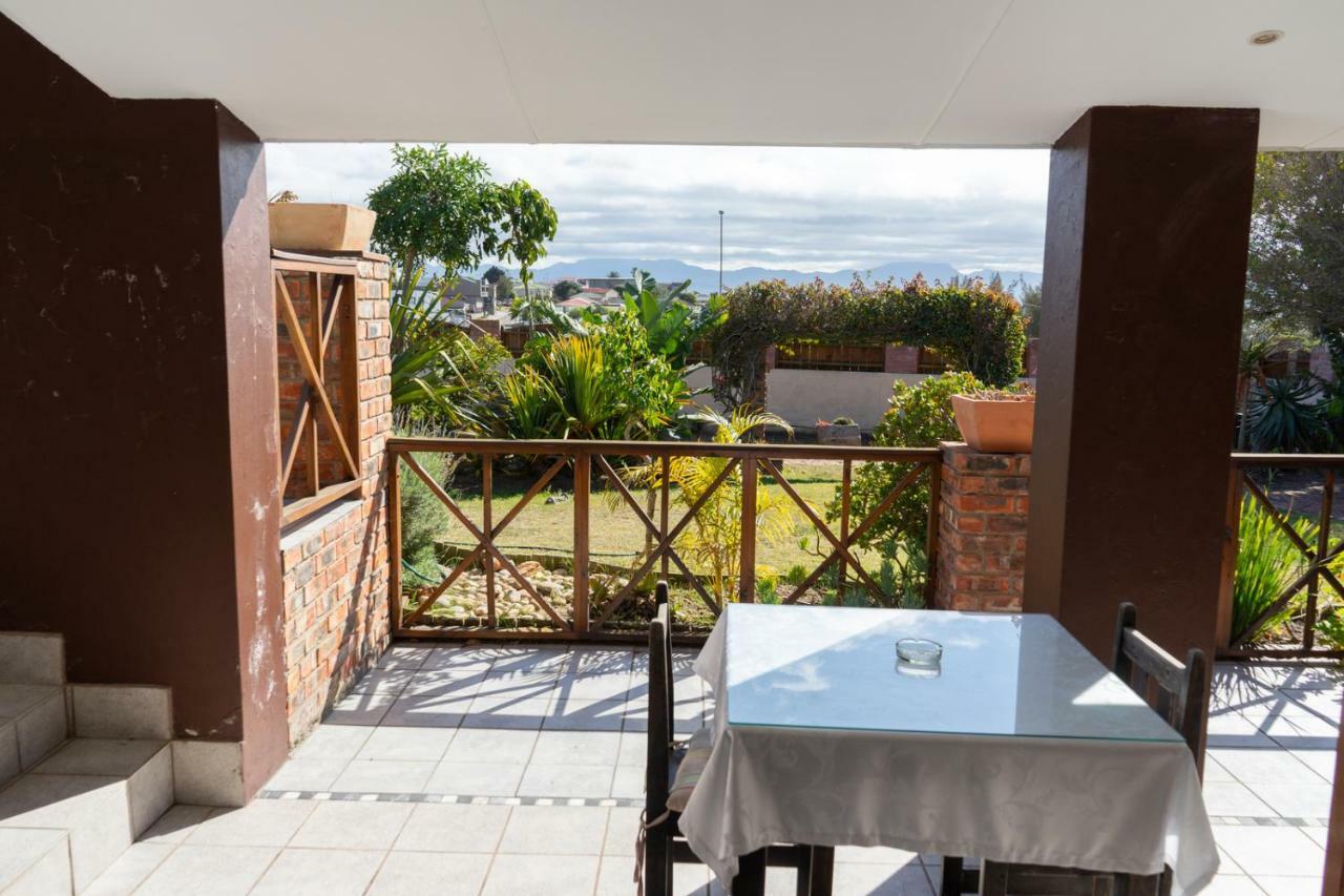 Guest House Arosfa Mossel Bay Exterior photo