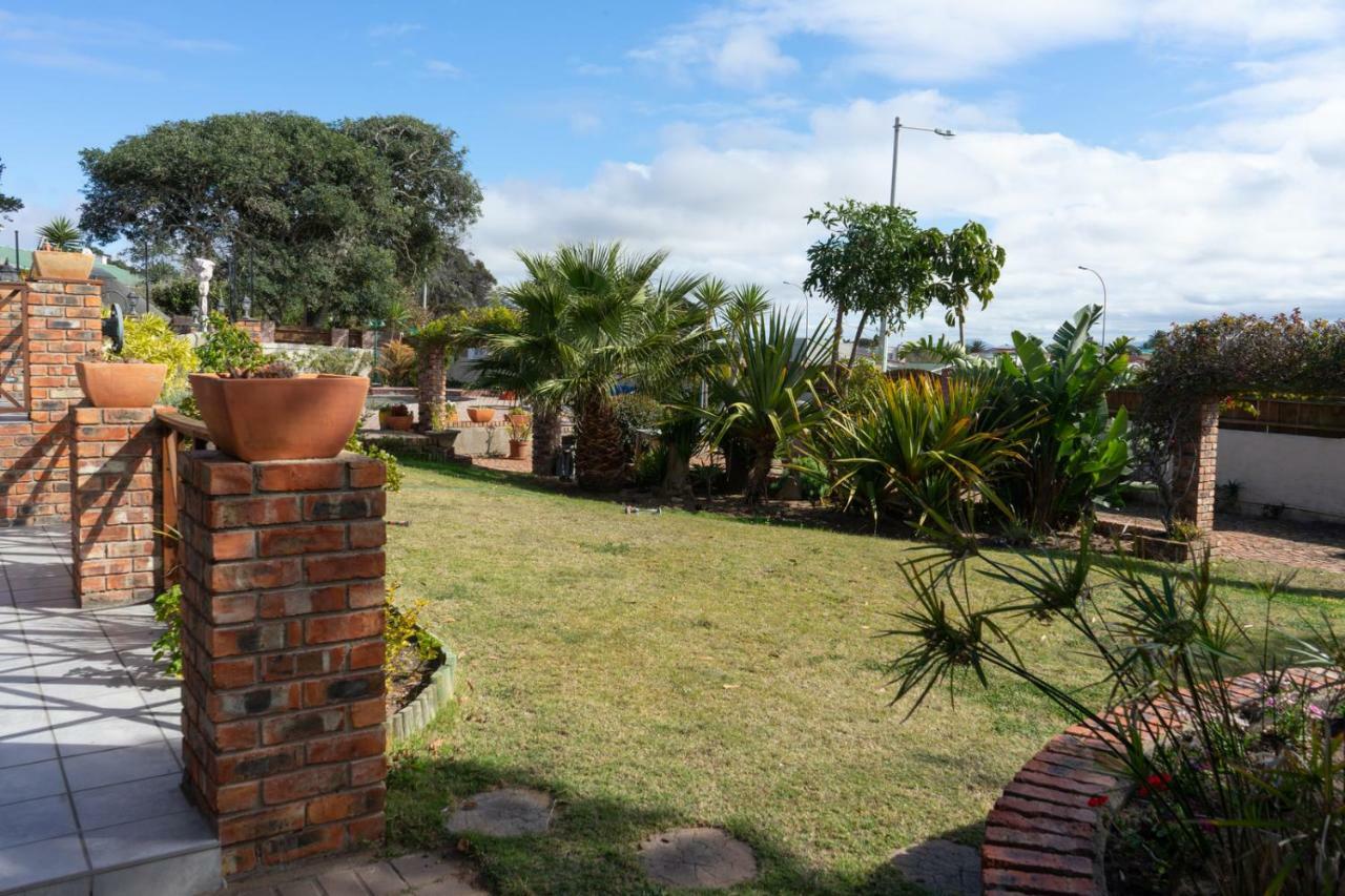 Guest House Arosfa Mossel Bay Exterior photo